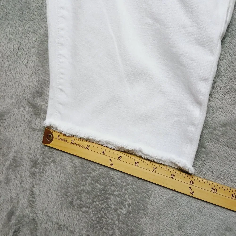 True Religion Ricky W/Flap Men's White Relaxed Straight  Denim Shorts Size 30